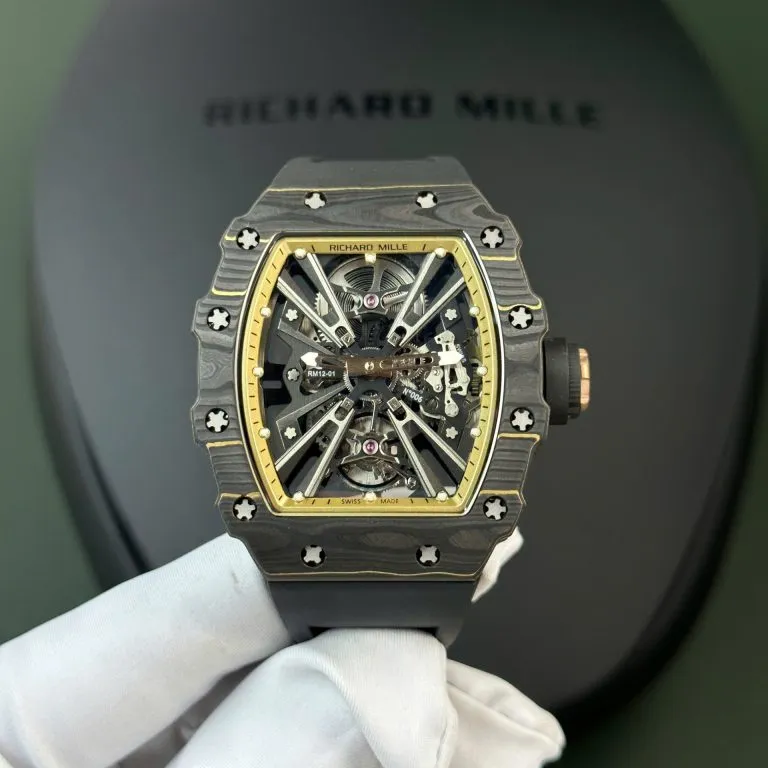 Richard-Mille-Tourbillon-RM12-01-Carbon-TPT-Super-Light.webp-Richard-Mille-Tourbillon-RM12-01-Carbon-TPT-Super-Light-3.webp