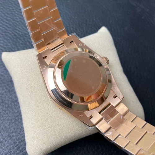 Rolex Day-Date 40 Yellow Gold Green Roman Dial 228238 Super Clone - Image 3